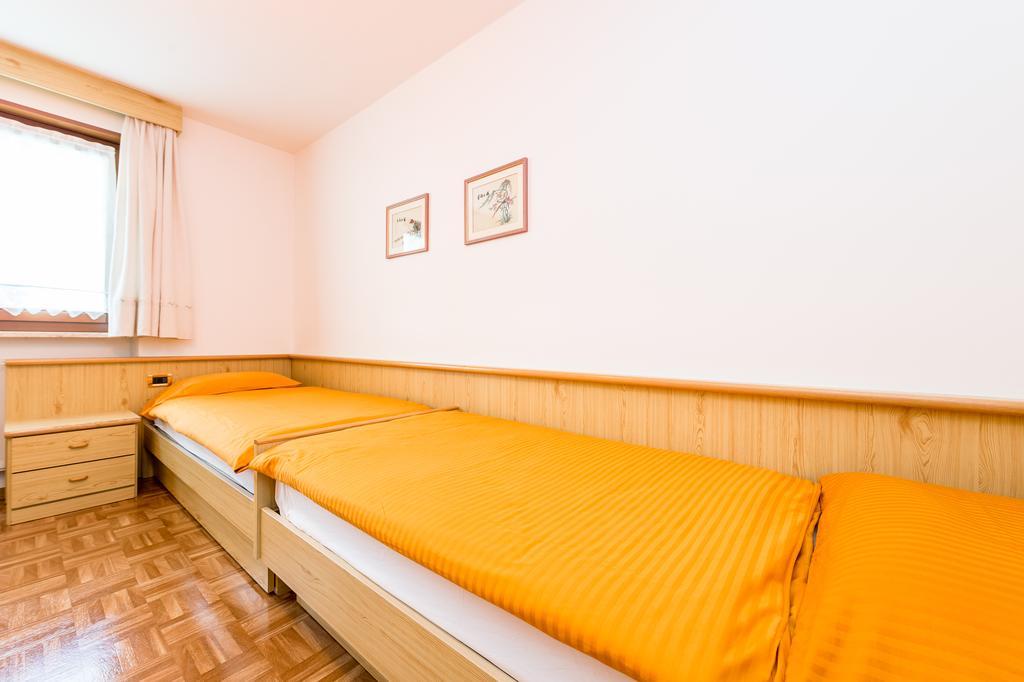Appartamenti Cesa Crepa Neigra Canazei Exterior foto